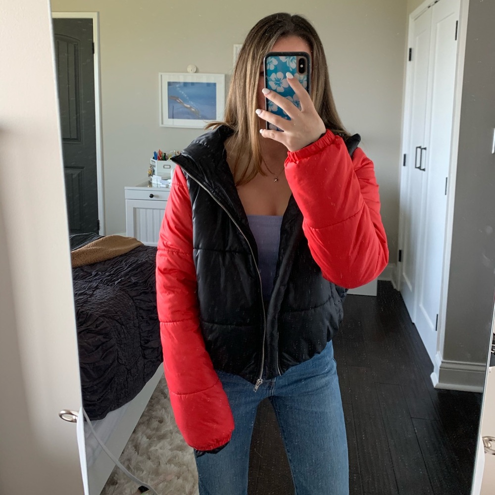 LF Puffy Jacket - Picture 2 of 3